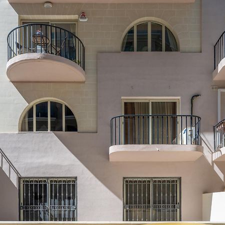 Spacious 3 Bedroom Apartment In The Heart Of St Julians Saint Julian's Екстериор снимка
