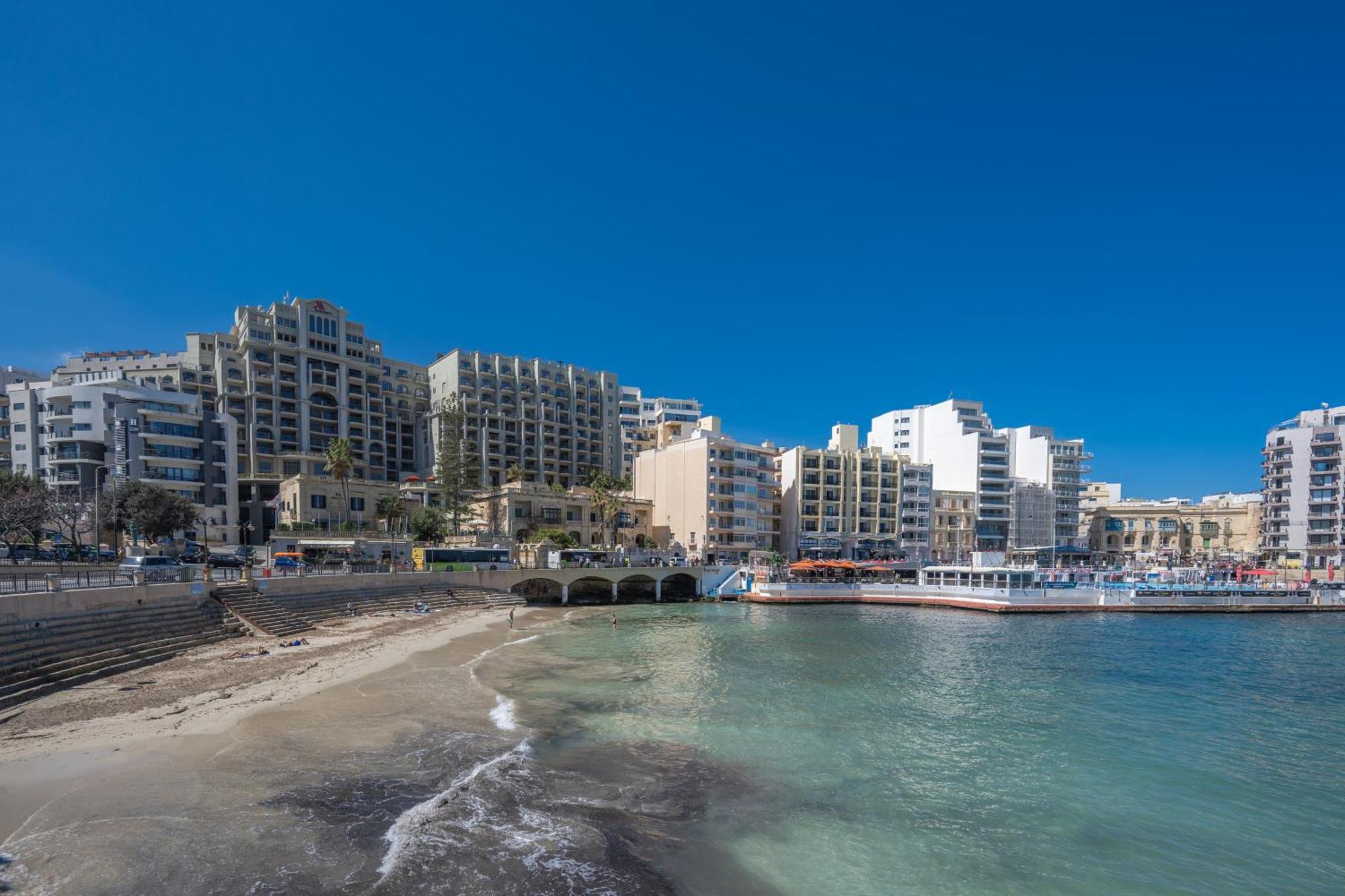 Spacious 3 Bedroom Apartment In The Heart Of St Julians Saint Julian's Екстериор снимка